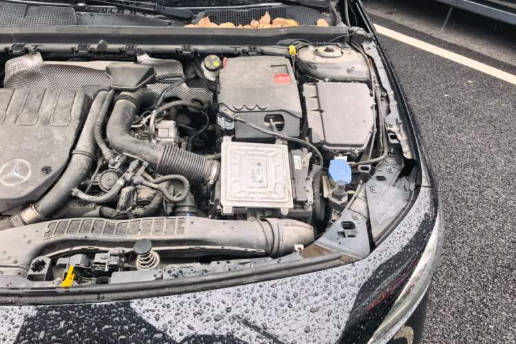 Used Mercedes-Benz A-Class 2019 A 200 L Sport Sedan Engine Bay Left