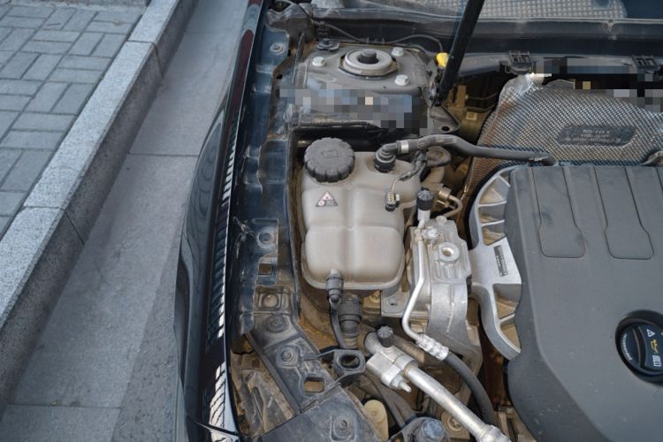 Used Mercedes-Benz A-Class 2019 A 200 L Sport Sedan First Edition Special Edition Engine Bay Right