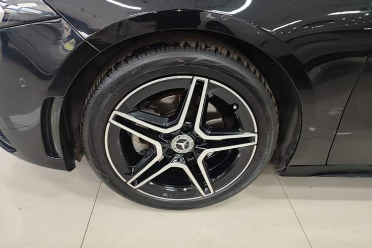 Used Mercedes-Benz A-Class 2019 A 200 L Sport Sedan Exterior 4
