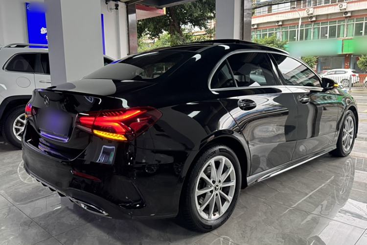 Used Mercedes-Benz A-Class 2019 A 200 L Sport Sedan Exterior 5