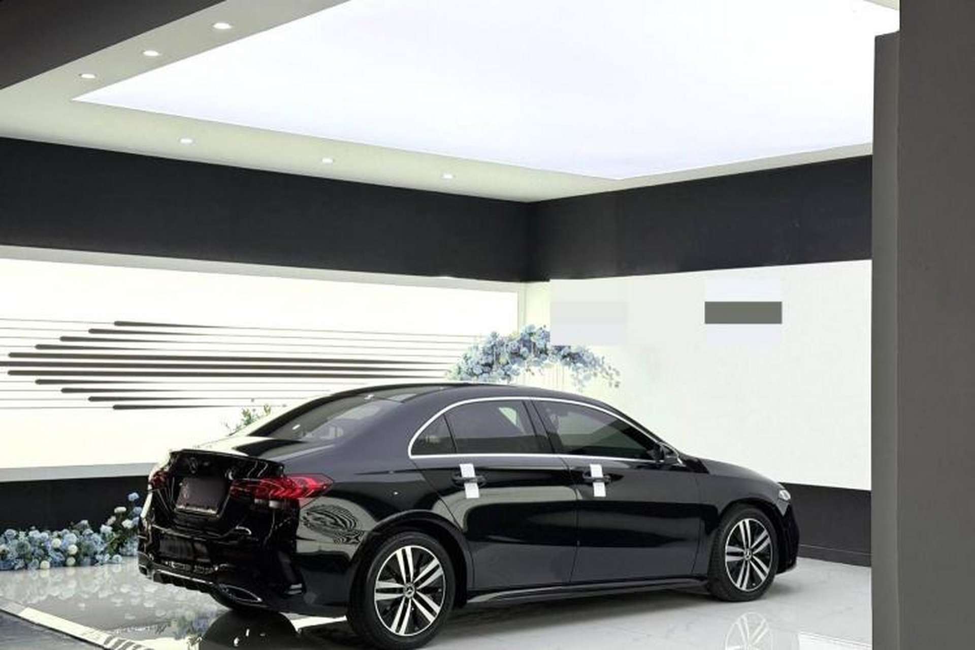 Used Mercedes-Benz A-Class 2019 A 180 L Sport Sedan Exterior 5