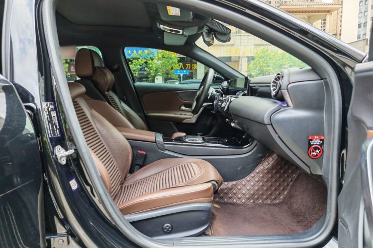 Used Mercedes-Benz A-Class 2019 A 200 L Sport Sedan Exterior 9