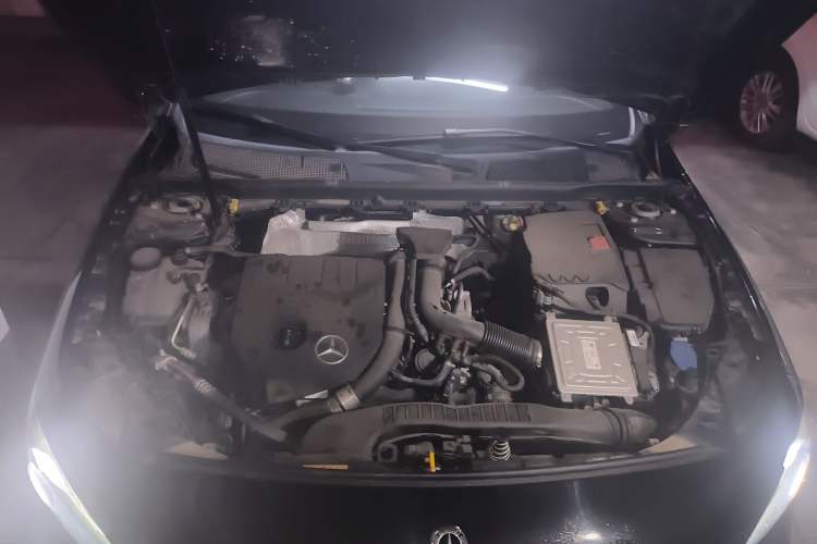 Used Mercedes-Benz A-Class 2019 A 200 L Sport Sedan Interior 4