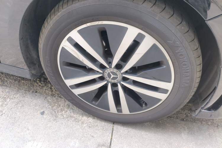 Used Mercedes-Benz A-Class 2019 A 180 L Sport Sedan Right Front Wheel Hub