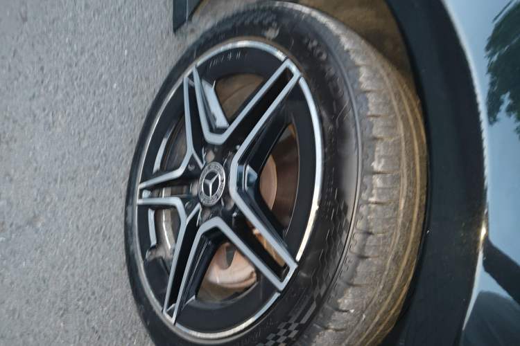 Used Mercedes-Benz A-Class 2019 A 200 L Sport Sedan First Edition Special Edition Right Front Wheel Hub