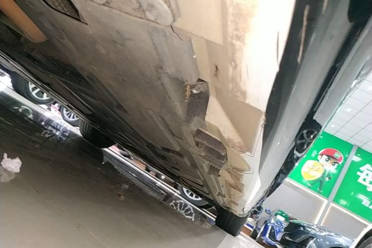 Used Mercedes-Benz A-Class 2019 A 180 L Sport Sedan Right Side Sill