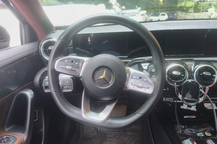 Used Mercedes-Benz A-Class 2019 A 180 L Sport Sedan Steering Wheel