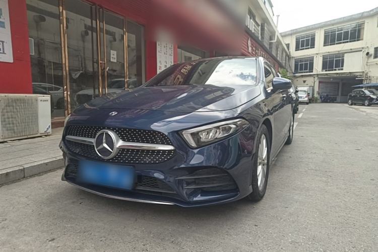 Used Mercedes-Benz A-Class 2019 Restyled A 200 L Sport Sedan Guazi used car, China used car export, Used car for sale, Used cars, Cheapest cars for sale