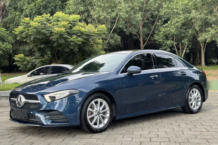 Ojetý Mercedes-Benz A-Class 2019 A 200 L Sport Sedan Guazi used car, China used car export, Used car for sale, Used  cars, Cheapest cars for sale
