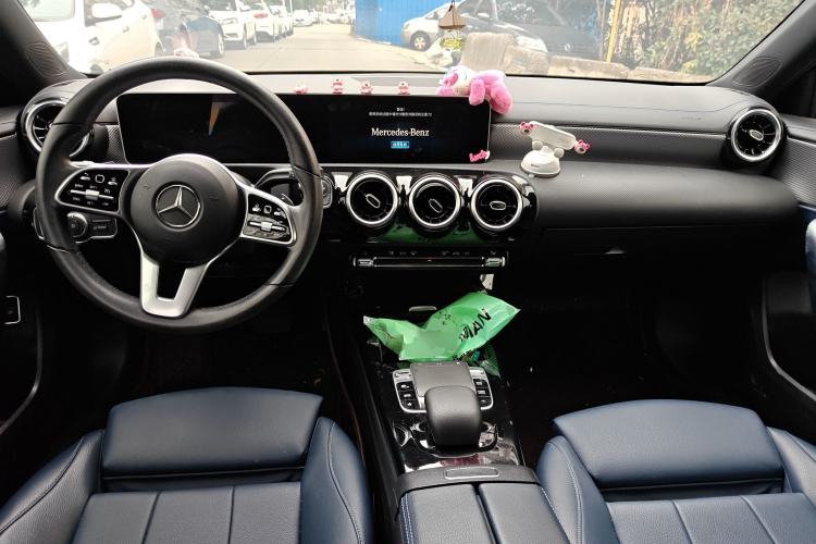 Used Mercedes-Benz A-Class 2019 A 200 L Center Console