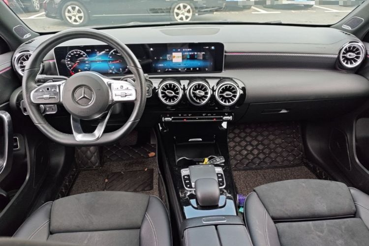 Used Mercedes-Benz A-Class 2019 Restyled A 200 L Sport Sedan Center Console
