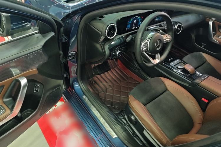 Used Mercedes-Benz A-Class 2019 A 180 L Sport Sedan Driver Seat
