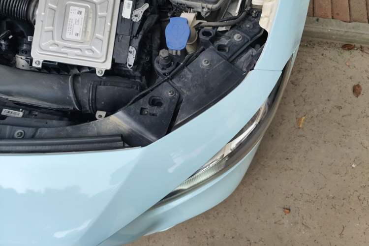 Used Mercedes-Benz A-Class 2019 A 180 L Sport Sedan Engine Bay Left