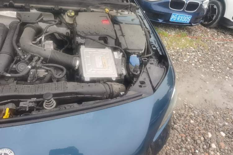 Used Mercedes-Benz A-Class 2019 A 200 L Sport Sedan Engine Bay Left