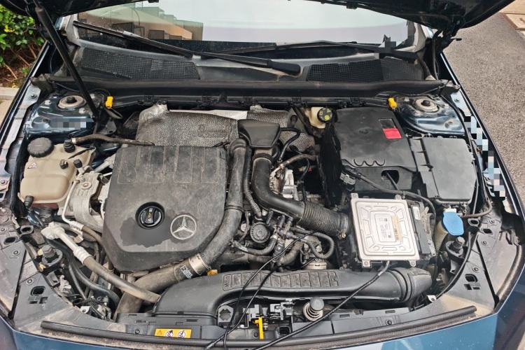 Used Mercedes-Benz A-Class 2019 A 200 Dynamic Edition Engine Bay