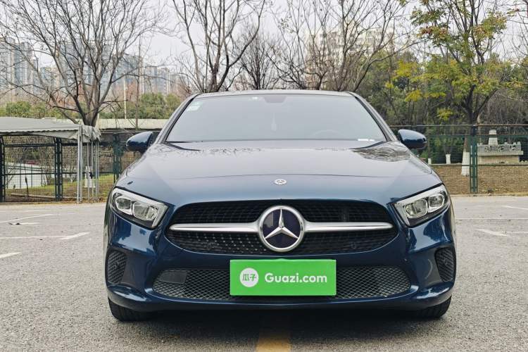 Used Mercedes-Benz A-Class 2019 A 200 Fashion Model Exterior 1