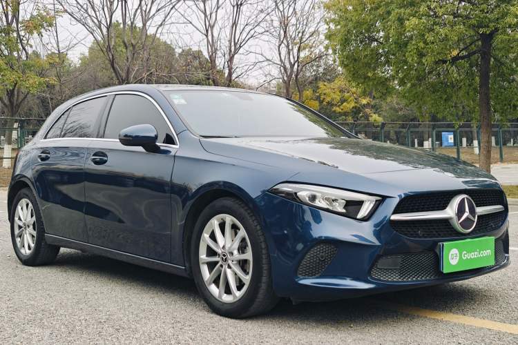 Used Mercedes-Benz A-Class 2019 A 200 Fashion Model Exterior 2