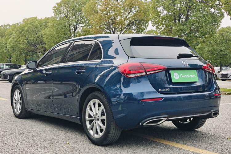 Used Mercedes-Benz A-Class 2019 A 200 Fashion Model Exterior 3