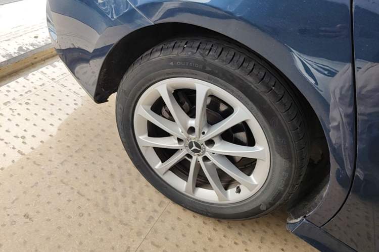 Used Mercedes-Benz A-Class 2019 A 200 L Sport Sedan Exterior 5