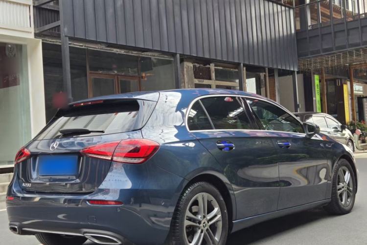Used Mercedes-Benz A-Class 2019 A 200 Dynamic Edition Exterior 6