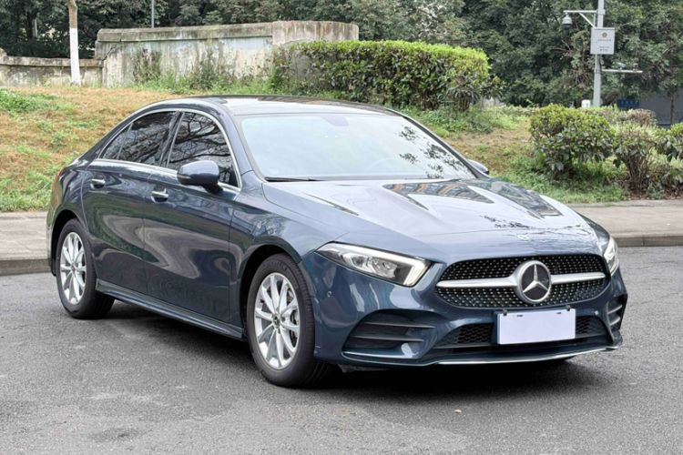 Used Mercedes-Benz A-Class 2019 A 200 L Sport Sedan Exterior 7