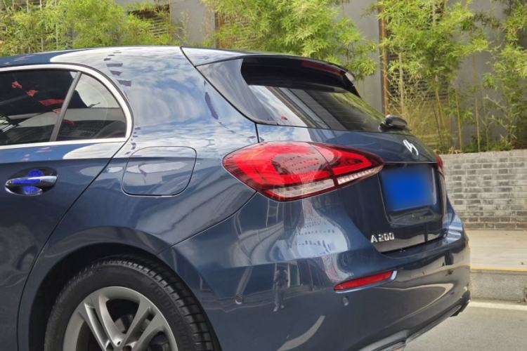 Used Mercedes-Benz A-Class 2019 A 200 Dynamic Edition Exterior 9