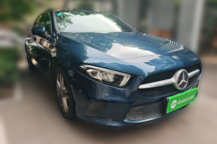 Used Mercedes-Benz A-Class 2019 A 200 Dynamic Edition Front Right 45 Deg