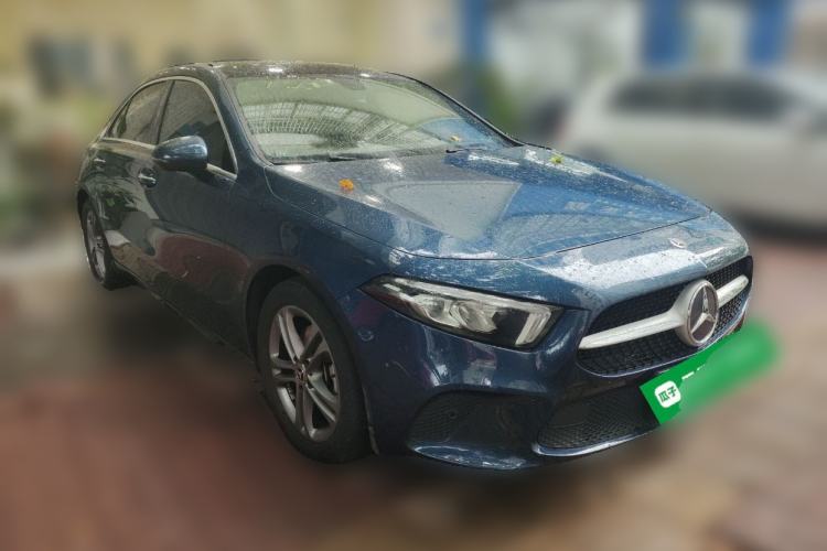 Used Mercedes-Benz A-Class 2019 A 200 L Front Right 45 Deg