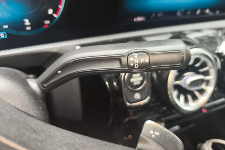 Used Mercedes-Benz A-Class 2019 Restyled A 200 L Sport Sedan Gear Lever