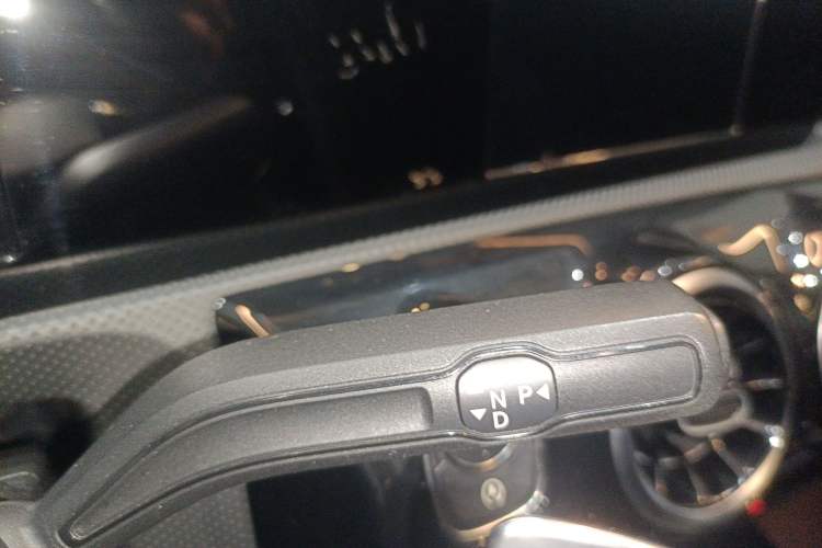 Used Mercedes-Benz A-Class 2019 A 180 L Sport Sedan Gear Lever