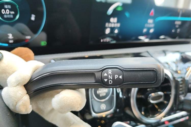 Used Mercedes-Benz A-Class 2019 A 200 L Sport Sedan Gear Lever