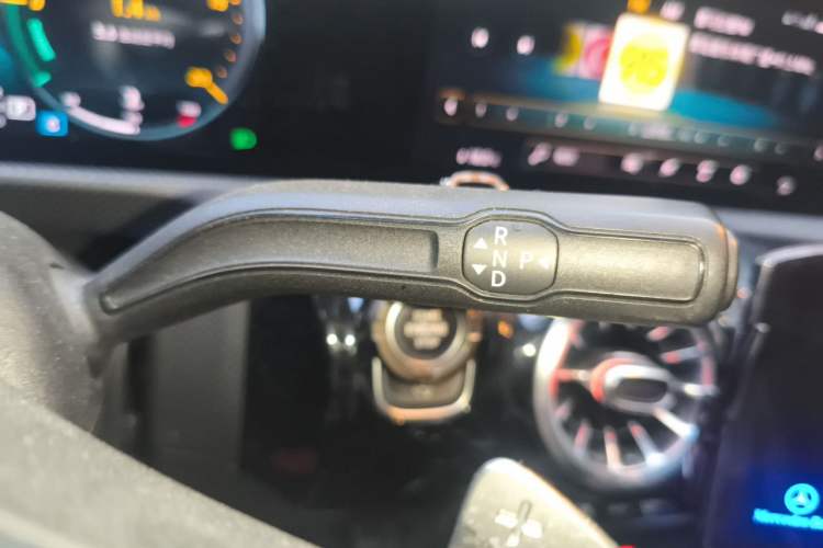 Used Mercedes-Benz A-Class 2019 Restyled A 200 L Sport Sedan Gear Lever