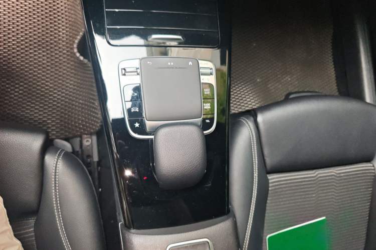 Used Mercedes-Benz A-Class 2019 A 200 Dynamic Edition Gear Lever