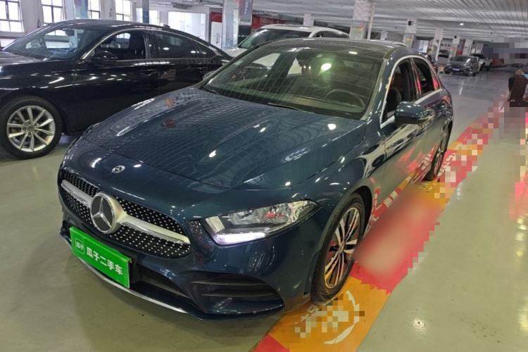 Used Mercedes-Benz A-Class 2019 A 180 L Sport Sedan Guazi used car, China used car export, Used car for sale, Used  cars, Cheapest cars for sale