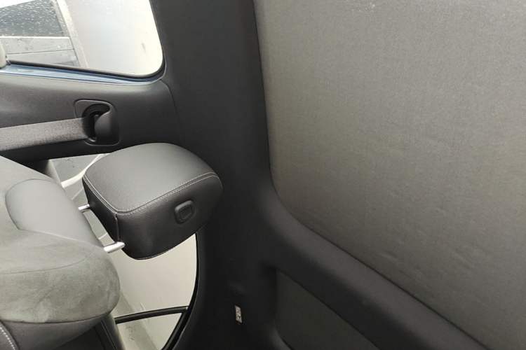 Used Mercedes-Benz A-Class 2019 A 200 L Sport Sedan Headliner