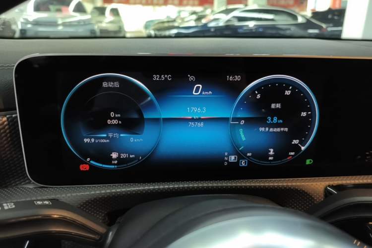 Used Mercedes-Benz A-Class 2019 Restyled A 200 L Sport Sedan Instrument Cluster