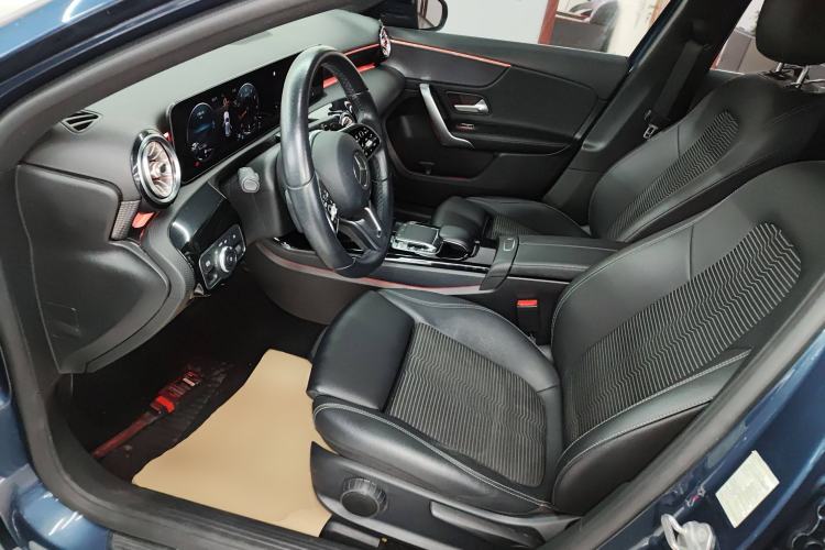 Used Mercedes-Benz A-Class 2019 A 200 Dynamic Edition Interior 3