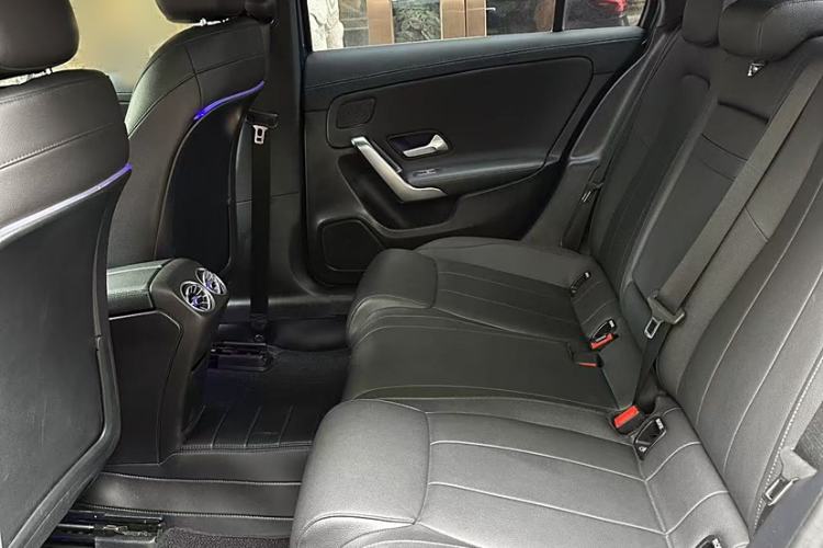 Used Mercedes-Benz A-Class 2019 Revised A 200 L Interior 4
