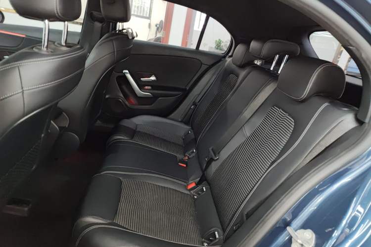Used Mercedes-Benz A-Class 2019 A 200 Dynamic Edition Interior 4