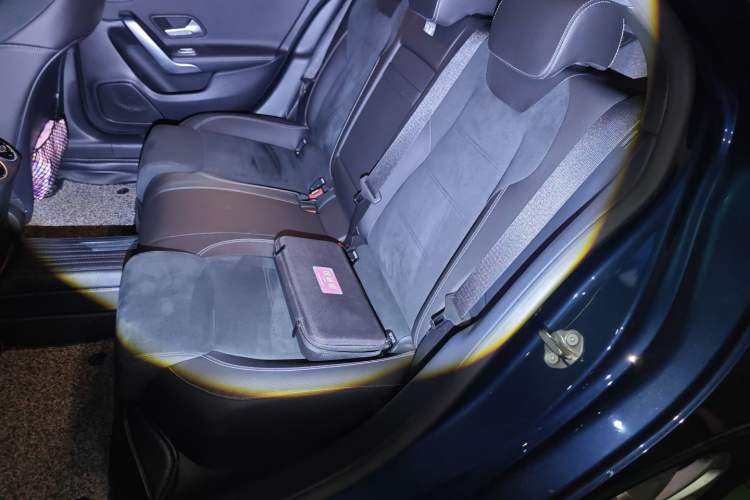 Used Mercedes-Benz A-Class 2019 A 200 L Sport Sedan Interior 4