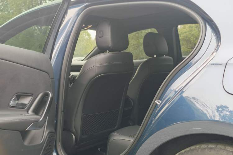 Used Mercedes-Benz A-Class 2019 A 200 Fashion Model Interior 4