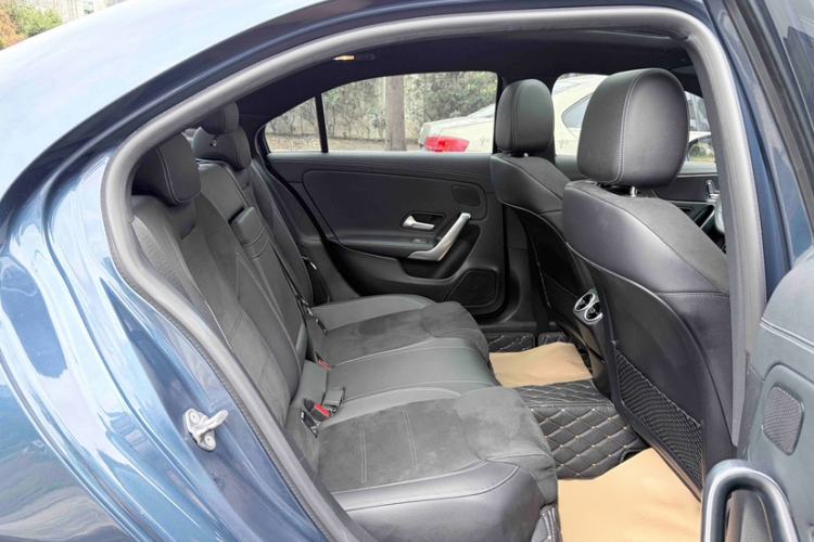 Used Mercedes-Benz A-Class 2019 A 200 L Sport Sedan Interior 4