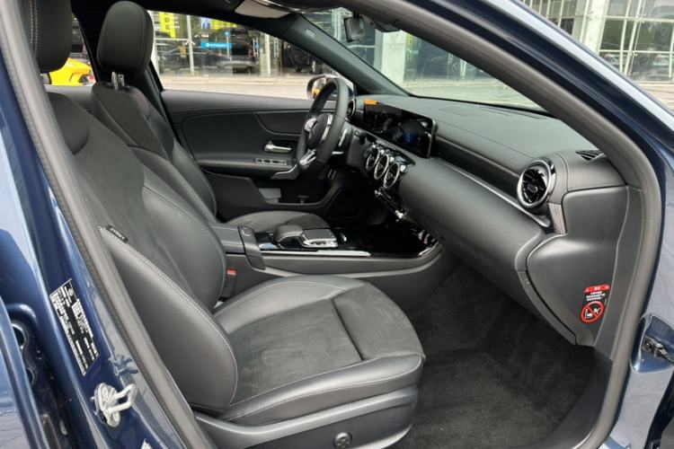 Used Mercedes-Benz A-Class 2019 Restyled A 200 L Sport Sedan Interior 5