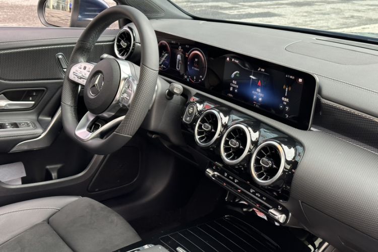 Used Mercedes-Benz A-Class 2019 Restyled A 200 L Sport Sedan Interior 6