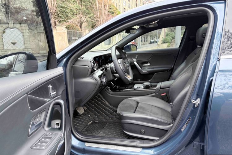 Used Mercedes-Benz A-Class 2019 A 200 L Sport Sedan Interior 9