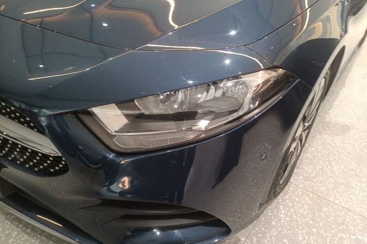 Used Mercedes-Benz A-Class 2019 A 180 L Sport Sedan Left Front Headlight