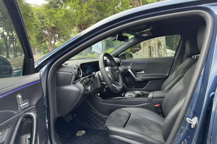 Used Mercedes-Benz A-Class 2019 A 200 L Sport Sedan Left Front Seat