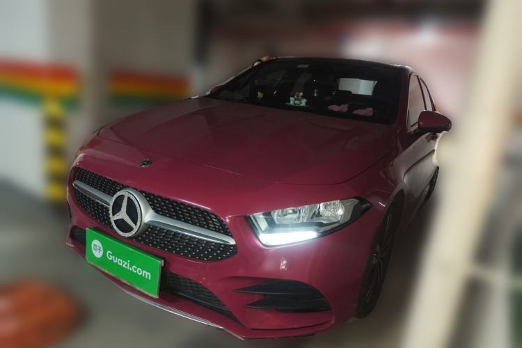 Ojetý Mercedes-Benz A-Class 2019 A 180 L Sport Sedan Guazi used car, China used car export, Used car for sale, Used cars, Cheapest cars for sale