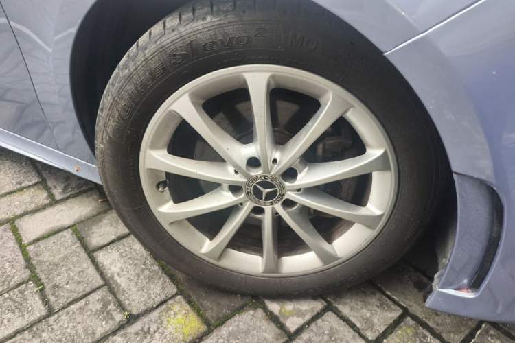 Used Mercedes-Benz A-Class 2019 Restyled A 200 L Sport Sedan Right Front Wheel Hub