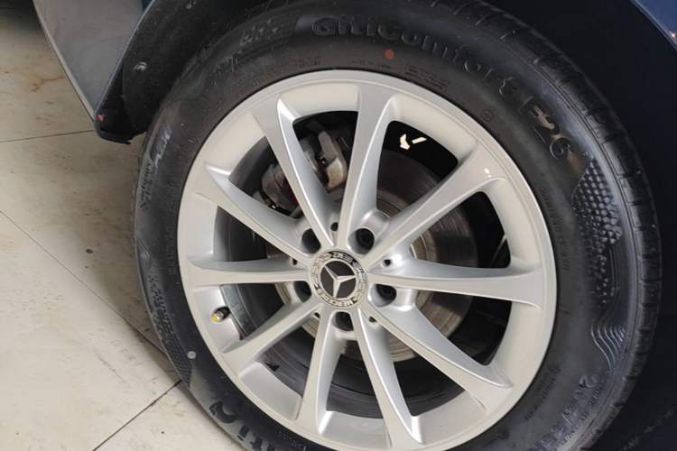 Used Mercedes-Benz A-Class 2019 A 200 L Sport Sedan Right Rear Wheel Hub